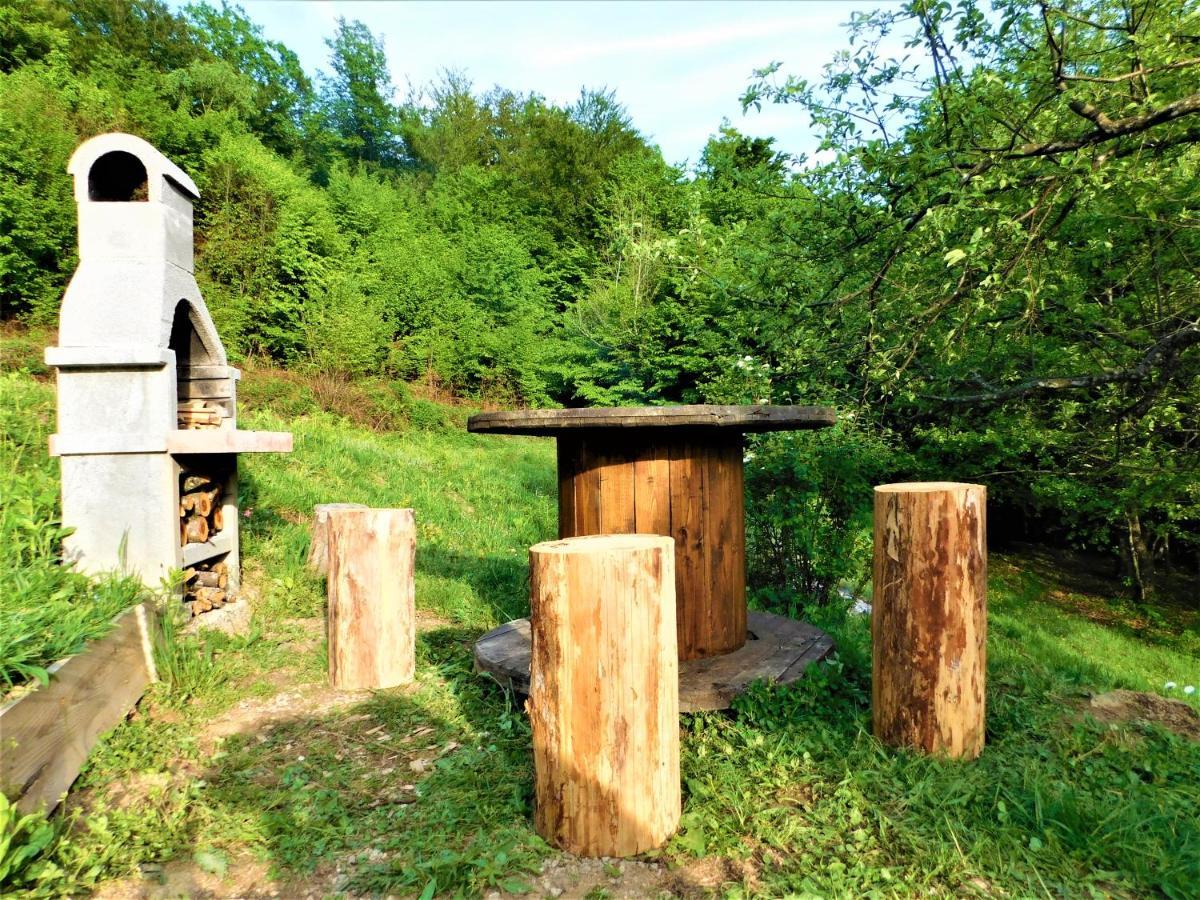 Robinzonski Turizam "Robin' S Hood" Skrad Exterior foto